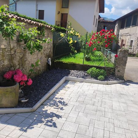 Luminoso Appartamento Vista Lago Solto Collina ภายนอก รูปภาพ
